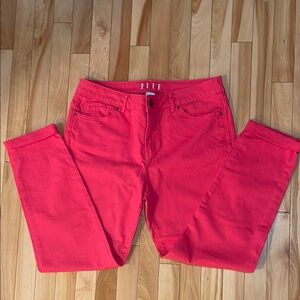 Elle Women’s Vibrant Pink Jeans Size 10